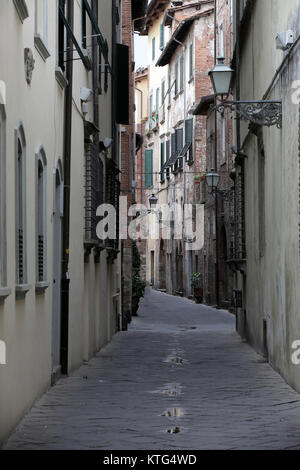 Mattina nella città toscana Foto Stock