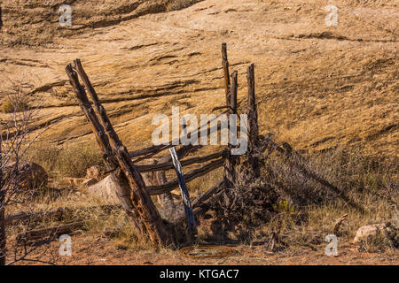 Il Corral storico per il pascolo del bestiame in che cosa ora è Indian Creek National Monument, precedentemente parte di orsi orecchie monumento nazionale, Southern Utah, Stati Uniti d'America Foto Stock