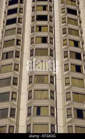 Il Park Tower Knightsbridge Hotel, 1973. Londra, Regno Unito. Dicembre 2017. Foto Stock