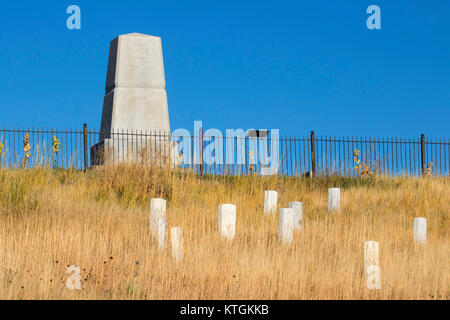 Settimo memoriale di cavalleria con soldato nordamericano headstone marcatori, Little Bighorn Battlefield National Monument, Montana Foto Stock