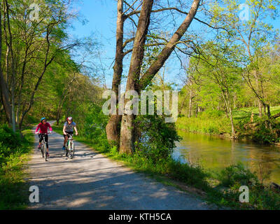 Ohio e Canale Erie Alzaia, serratura profonda zona estrattiva, Cuyahoga Valley National Park, Brecksville, Ohio, Stati Uniti d'America Foto Stock