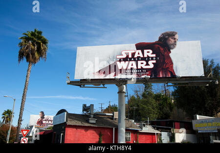 I cartelloni con Mark Hamill e Carrie Fisher promuovere il film di Star Wars ultimi Jedi in Los Angeles, CA Foto Stock