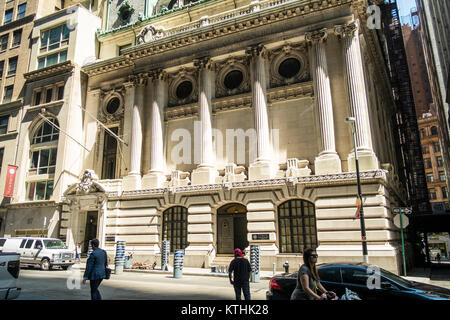 L'edificio della Camera di Commercio al 65 di Liberty Street è stato progettato dall'architetto James Barnes Baker, Foto Stock