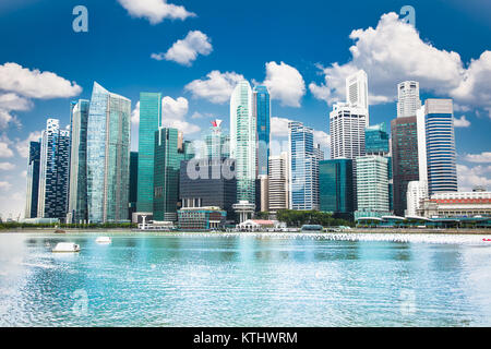 Lo splendido paesaggio della citta' di Singapore in suny giorno. Foto Stock