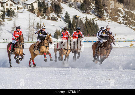 Polo giocatore durante la Coppa del mondo di polo neve 2011 Match Germania-Svizzera, St.Moritz, Svizzera Foto Stock