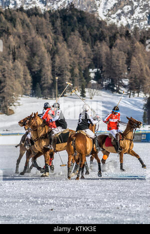 Polo giocatore durante la Coppa del mondo di polo neve 2011 Match Germania-Svizzera, St.Moritz, Svizzera Foto Stock