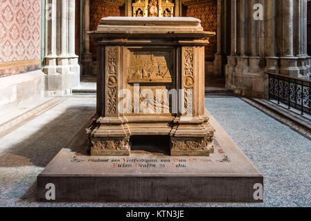 Votivkirche, Chiesa Votiva a Vienna, in vista interna. La chiesa fu dedicata nel 1879 sull'argento anniversario dell'Imperatore Franz Joseph e Sisi Foto Stock