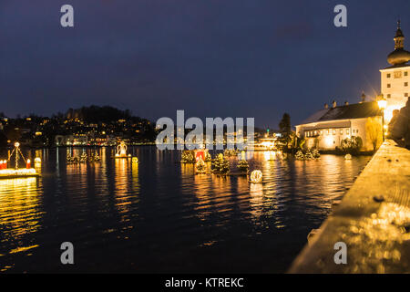 Gmunden, avvento, Schloss, mercatino di Natale sul Lago Traunsee Foto Stock