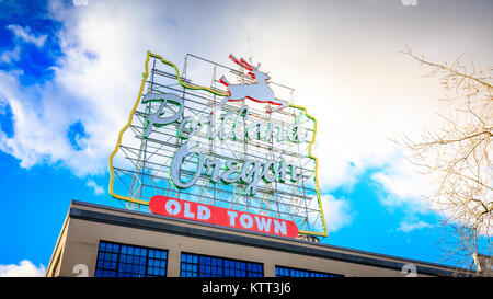 Realizzato in Oregon 'White Stag' segno nella Città Vecchia Portland Oregon vicino Burnside Street e il mercato del sabato Foto Stock