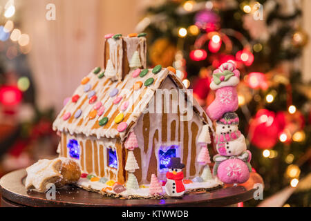 Natale gingerbread cookie house. celective focus Foto Stock