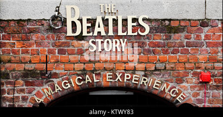 Il Beatles Story è una attrazione turistica dedicata al leader di sessanta gruppo i Beatles. Essa è basata in Albert Dock, Liverpool, in Inghilterra Foto Stock