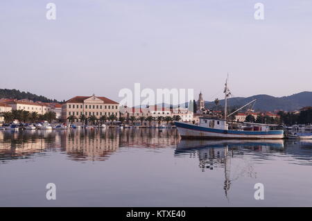 Vela Luka town, Isola di Korcula, Croazia Foto Stock