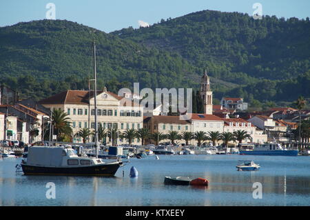 Vela Luka town, Isola di Korcula, Croazia Foto Stock