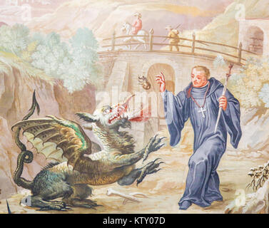 Affresco di San Magnus o Mang, espellendo un drago dal paese di cui aveva bisogno per il monastero di Fussen in Baviera, Germania. Foto Stock