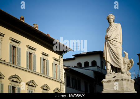 Basilica di Santa Croce. La principale chiesa francescana nella città, è situato sulla piazza di Santa Croce, è noto anche come il Tempio di Foto Stock