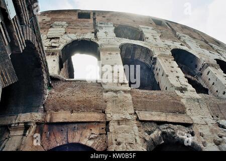 Colosseo, Roma, Italia Foto Stock