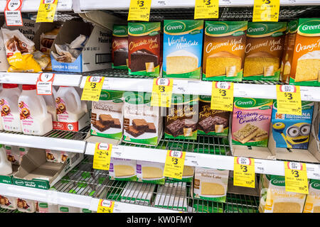 Miscele di torte fatte da Greens in vendita in un supermercato australiano a Sydney, Australia Foto Stock