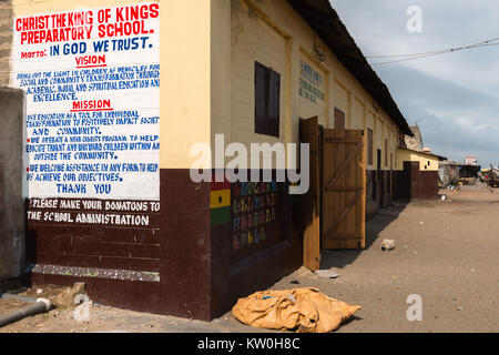 "Cristo Re dei re School' in Jamestown Villaggio di Pescatori, Jamestown, Accra, Ghana Foto Stock