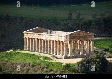 Segesta, antico tempio greco, Sicilia, Italia. Foto Stock