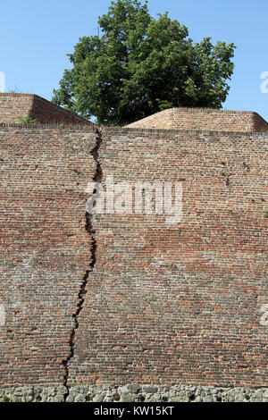 Muro di mattoni della Fortezza di Belgrado in Serbia Foto Stock