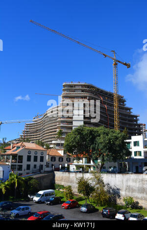 Sito in costruzione (nuovo hotel per il 2018) a Funchal, Madeira, Portogallo Foto Stock