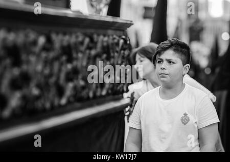 Badajoz Spagna lunedì. aprile 14. 2017. Venerdì Santo. Processione della Settimana Santa in Badajoz. Foto Stock