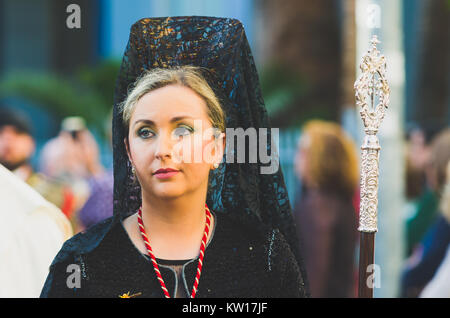 Badajoz Spagna lunedì. aprile 14. 2017. Venerdì Santo. Processione della Settimana Santa in Badajoz. Foto Stock