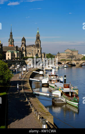 A Dresda, Terrassenufer und Brühlsche Terrasse Foto Stock