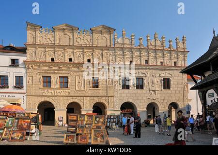 San Nicola (sinistra) e San Cristoforo (destra) townhouses. Kazimierz Dolny, Lublino voivodato, Polonia. Foto Stock