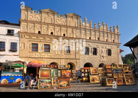 San Nicola (sinistra) e San Cristoforo (destra) townhouses. Kazimierz Dolny, Lublino voivodato, Polonia. Foto Stock