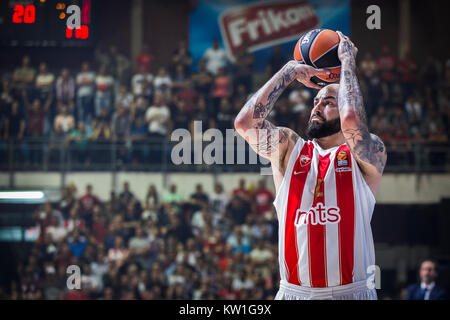 Centro Pero Antic di Crvena Zvezda mts germogli di Belgrado per tre punti Foto Stock