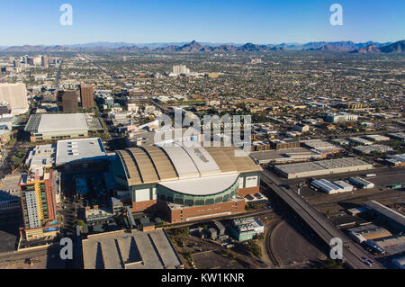 Vista aerea del Chase Field a Phoenix, Arizona home dell'Arizona Diamondbacks Baseball in franchising Foto Stock