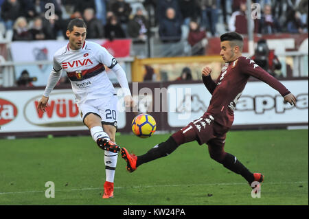 Torino, Italia. 30 Dic, 2017. Aleandro Rosi (Genova CFC) durante la serie di una partita di calcio tra Torino FC e Genoa CFC allo Stadio Grande Torino il 30 dicembre, 2017 a Torino, Italia. Credito: FABIO PETROSINO/Alamy Live News Foto Stock