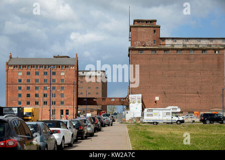 Wismar, memoria storica degli edifici nel vecchio porto, historische Speichergebäude im Alten Hafen Foto Stock