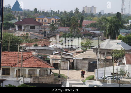 Dar Es Salaam Tanzania strade. Immagine HD girati dal di sopra Foto Stock