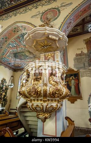 Interno della chiesa di Santa Maria Maddalena in Czersk, voivodato di Pomerania, Polonia. Foto Stock