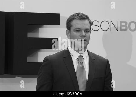 ( Immagine Altered digitalmente a monocromatica ) Matt Damon assiste il Jason Bourne premiere del film a Londra, luglio 11, 2016 Foto Stock