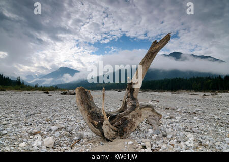 Strappare brook nel cirque spirale, Rissbach Karwendel im Foto Stock