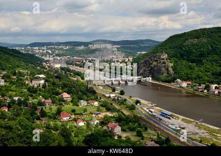 Cechia, Elbtal con Usti nad Labem, Tschechien, Elbtal bei Usti nad Labem Foto Stock