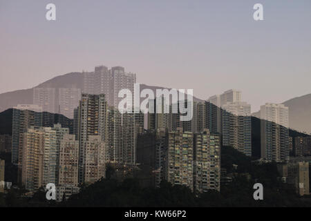 Vista di edifici di Causeway Bay, Hong Kong. Foto Stock