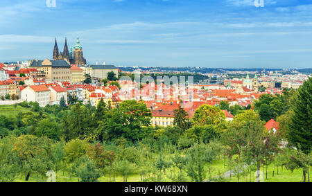 Panorama di Praga centro storico di Hradcany, Praga, Repubblica Ceca Foto Stock
