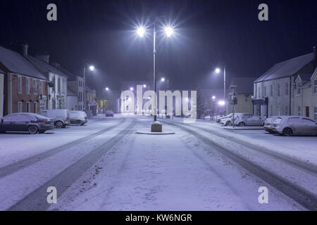 Ballinakill Village Portlaoise in inverno la neve, un piccolo villaggio rurale nelle Midlands irlandesi Foto Stock