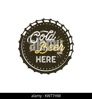 In stile vintage birra badge. Timbro di inchiostro design monocromatico. Birra fredda qui segno. La stampa tipografica effetto per t shirt stampa, logotipo, segnaletica. isolato su wh Foto Stock