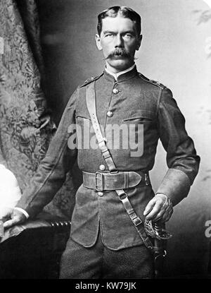 Kitchener, 1885 ritratto fotografia di Bassano del soldato inglese generale e Maresciallo di Campo, più tardi nobilitata e famosa per il rilievo di Khartoum e la battaglia di Omdurman successivamente Segretario di Stato per la guerra Foto Stock