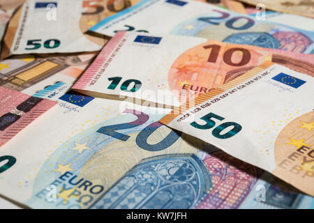 10, 20 e 50 euro Valore note, disposti in modo casuale Foto Stock