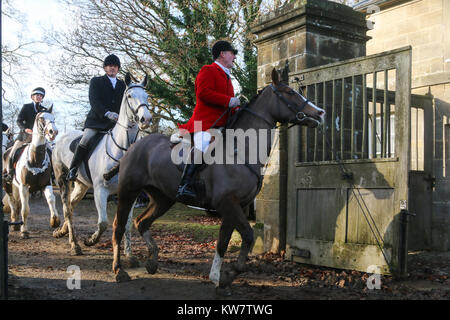 Boxing day legal trascinare la caccia con segugi a Petworth, West Sussex (non un fox hunt) Foto Stock