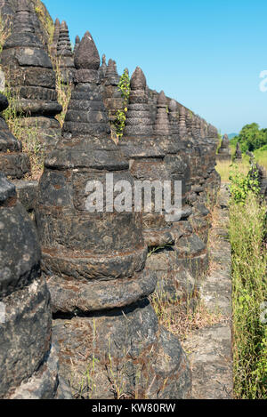 Koe Thaung (Kothaung) Pagoda, Mrauk U, Birmania (Myanmar) Foto Stock