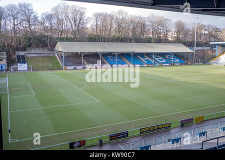 Halifax, Regno Unito. 01 gen 2018. Vista generale del MBI Stadio di Shay prima FC Halifax Town v Macclesfield in Vanarama National League su lunedì 1 gennaio 2018 presso il MBI Stadio di Shay, Halifax, West Yorkshire. Foto di Mark P Doherty. Credito: catturati Fotografia di luce limitata/Alamy Live News Foto Stock