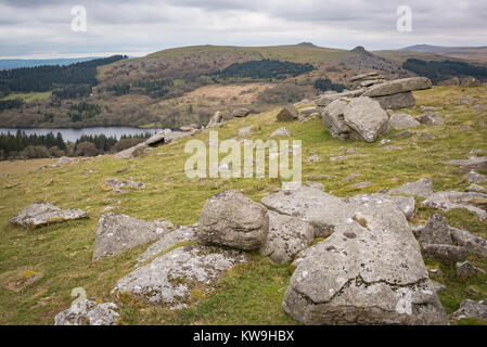 Vista da pecore Tor su Dartmoor. Foto Stock