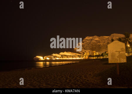 Oman paesaggio della costa a Barr Al Jissah in Oman Shangri-la resort. Si trova a circa 20 km a est di Moscato. Foto Stock